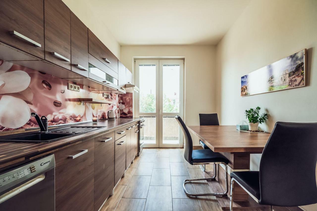 Skodova Apartments Пршеров Экстерьер фото
