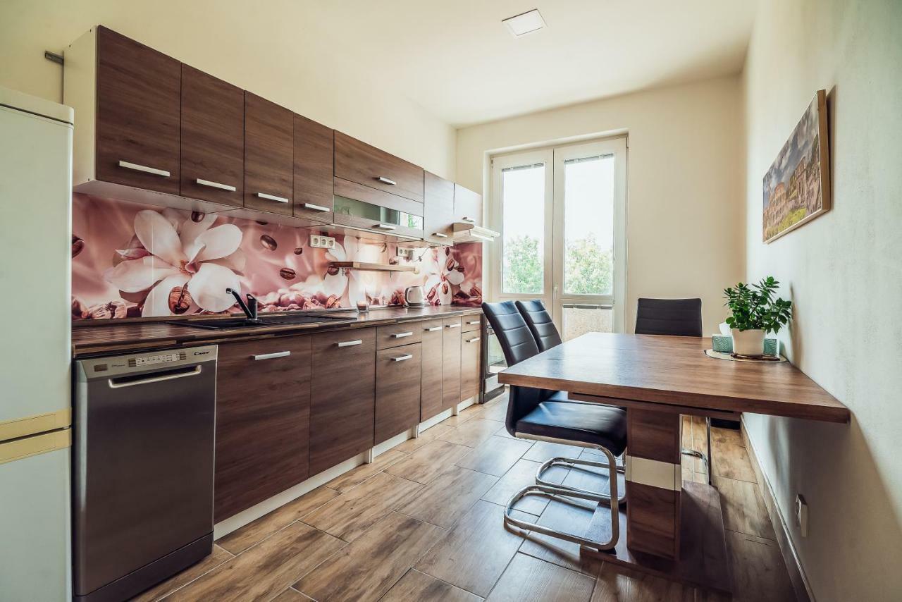 Skodova Apartments Пршеров Экстерьер фото